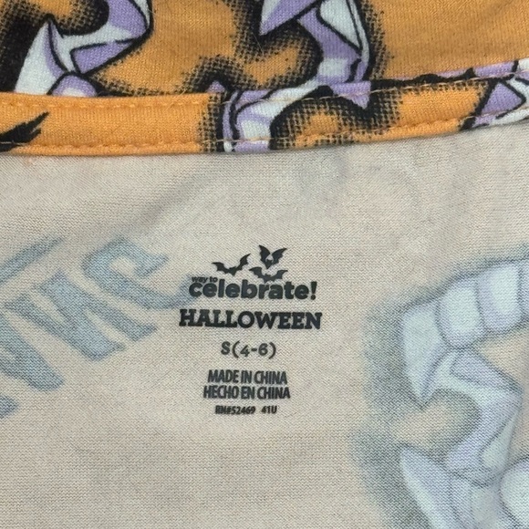 Women's Orange Pajama Set with Fun Print - Picture 5 of 5